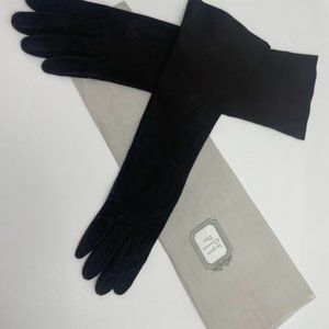 Set of 2 Christian Dior Opera gloves